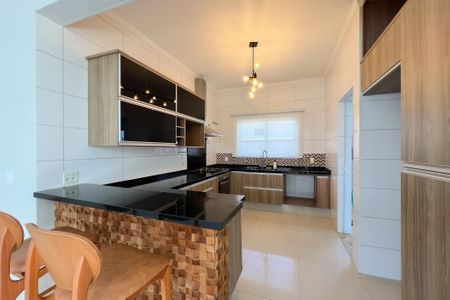 Casa de condomínio para alugar com 160m², 2 quartos e 4 vagas Casa de condomínio para alugar com 160m², 2 quartos e 4 vagasCozinha