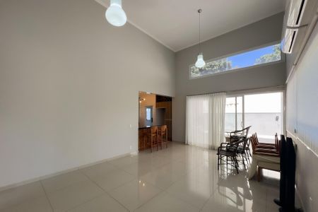 Casa de condomínio para alugar com 160m², 2 quartos e 4 vagas Casa de condomínio para alugar com 160m², 2 quartos e 4 vagasSala