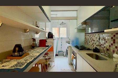 Apartamento para alugar com 56m², 2 quartos e 2 vagasCozinha