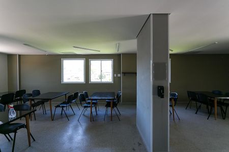 Apartamento à venda com 49m², 2 quartos e 1 vaga Apartamento à venda com 49m², 2 quartos e 1 vagaÁrea comum - Salão de festas