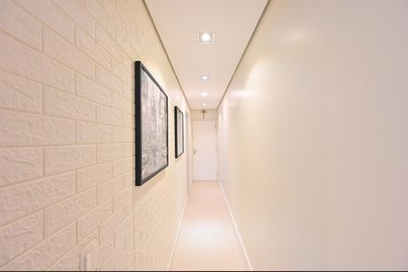 Apartamento à venda com 60m², 2 quartos e 1 vagaCorredor