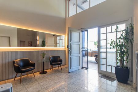 Apartamento à venda com 43m², 1 quarto e 1 vaga Apartamento à venda com 43m², 1 quarto e 1 vagaHall social