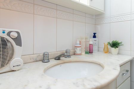 Apartamento à venda com 43m², 1 quarto e 1 vaga Apartamento à venda com 43m², 1 quarto e 1 vagaBanheiro