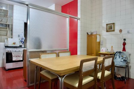 Apartamento à venda com 1483m², 3 quartos e 1 vaga Apartamento à venda com 1483m², 3 quartos e 1 vagaCozinha