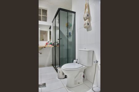 Apartamento à venda com 1483m², 3 quartos e 1 vaga Apartamento à venda com 1483m², 3 quartos e 1 vagaBanheiro 2