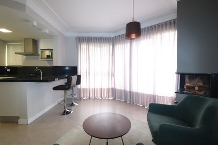 Apartamento para alugar com 104m², 1 quarto e 2 vagasSala