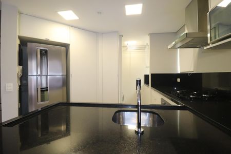 Apartamento para alugar com 104m², 1 quarto e 2 vagasCozinha