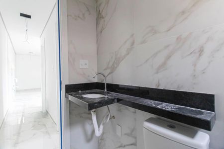 Apartamento à venda com 37m², 2 quartos e sem vaga Apartamento à venda com 37m², 2 quartos e sem vagaBanheiro