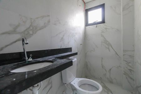 Apartamento à venda com 37m², 2 quartos e sem vaga Apartamento à venda com 37m², 2 quartos e sem vagaBanheiro