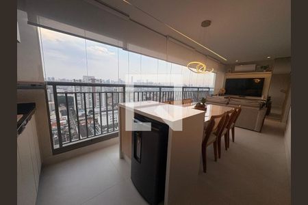 Apartamento à venda com 75m², 2 quartos e 1 vaga Apartamento à venda com 75m², 2 quartos e 1 vagaVaranda