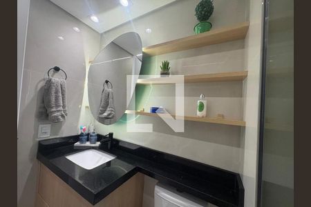 Apartamento à venda com 75m², 2 quartos e 1 vaga Apartamento à venda com 75m², 2 quartos e 1 vagaBanheiro