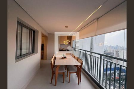 Apartamento à venda com 75m², 2 quartos e 1 vaga Apartamento à venda com 75m², 2 quartos e 1 vagaVaranda