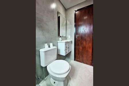 Casa para alugar com 291m², 4 quartos e 4 vagasBanheiro 1