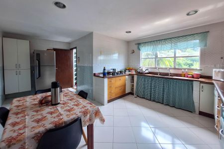 Casa para alugar com 291m², 4 quartos e 4 vagasCozinha