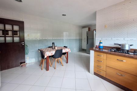 Casa para alugar com 291m², 4 quartos e 4 vagasCozinha