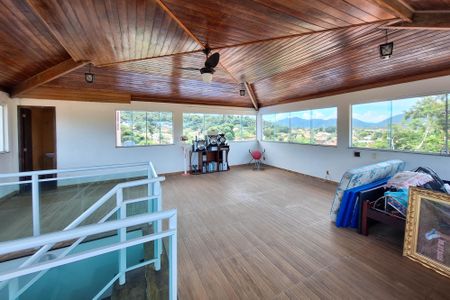 Casa para alugar com 291m², 4 quartos e 4 vagasTerraço