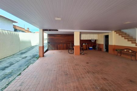 Casa para alugar com 291m², 4 quartos e 4 vagasGaragem