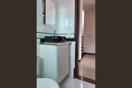 Casa para alugar com 291m², 4 quartos e 4 vagasBanheiro 2