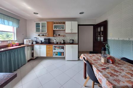 Casa para alugar com 291m², 4 quartos e 4 vagasCozinha