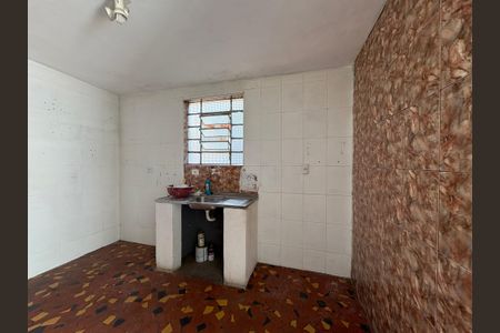 Casa para alugar com 500m², 6 quartos e 3 vagasCasa 1- Cozinha