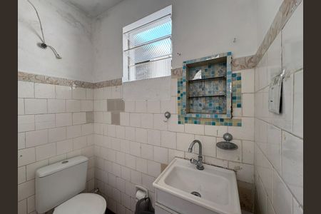 Casa para alugar com 500m², 6 quartos e 3 vagasCasa 1- Banheiro