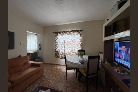 Casa para alugar com 500m², 6 quartos e 3 vagasCasa 3- Sala