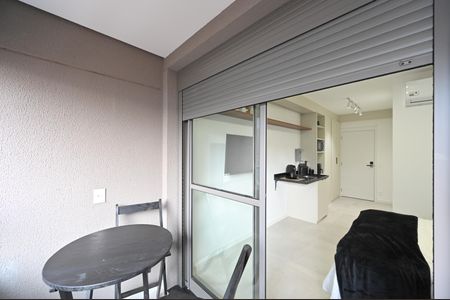 Studio para alugar com 27m², 1 quarto e sem vagaVaranda