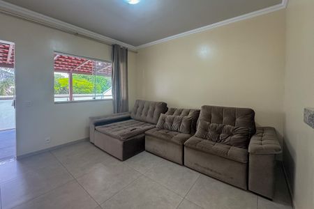 Casa à venda com 3 quartos, 173m² em Colonial, Contagem