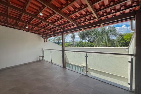 Casa à venda com 3 quartos, 173m² em Colonial, Contagem