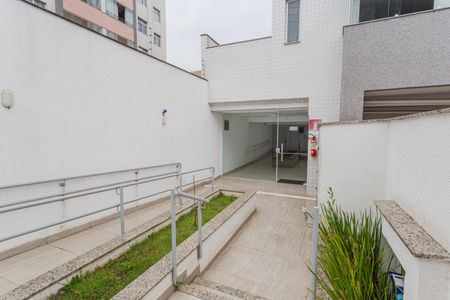 Apartamento à venda com 60m², 2 quartos e 2 vagas Apartamento à venda com 60m², 2 quartos e 2 vagasHall de entrada
