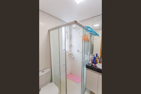 Apartamento à venda com 60m², 2 quartos e 2 vagas Apartamento à venda com 60m², 2 quartos e 2 vagasBanheiro da Suíte 1