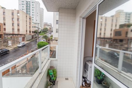 Apartamento à venda com 60m², 2 quartos e 2 vagas Apartamento à venda com 60m², 2 quartos e 2 vagasVaranda da Suíte 1