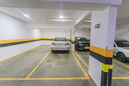 Apartamento à venda com 60m², 2 quartos e 2 vagas Apartamento à venda com 60m², 2 quartos e 2 vagasGaragem