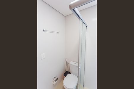 Apartamento à venda com 60m², 2 quartos e 2 vagas Apartamento à venda com 60m², 2 quartos e 2 vagasBanheiro da Suíte 1