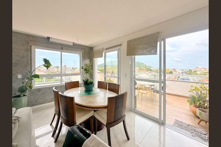 Apartamento para alugar com 180m², 3 quartos e 1 vagaSala de Jantar