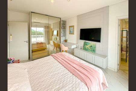 Apartamento para alugar com 180m², 3 quartos e 1 vagaSuíte