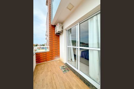 Apartamento para alugar com 180m², 3 quartos e 1 vagaVaranda