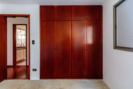 Apartamento para alugar com 100m², 2 quartos e 2 vagas Apartamento para alugar com 100m², 2 quartos e 2 vagasQuarto 01