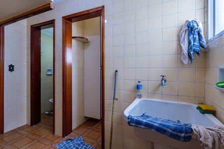 Apartamento para alugar com 100m², 2 quartos e 2 vagas Apartamento para alugar com 100m², 2 quartos e 2 vagasLavanderia