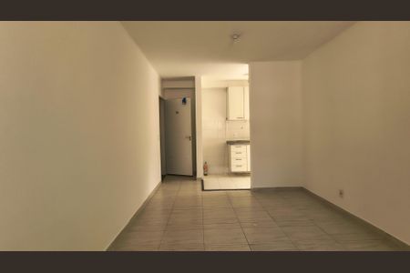 Sala de apartamento para alugar com 3 quartos, 55m² em Vargem Pequena, Rio de Janeiro