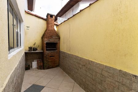 Casa de condomínio à venda com 135m², 3 quartos e 1 vaga Casa de condomínio à venda com 135m², 3 quartos e 1 vagaQuintal / Churrasqueira