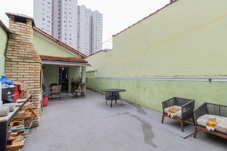 Casa à venda com 150m², 2 quartos e 2 vagasQuintal