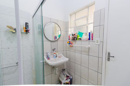 Casa à venda com 150m², 2 quartos e 2 vagasBanheiro 1