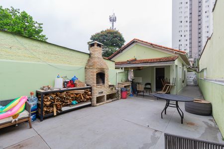 Casa à venda com 150m², 2 quartos e 2 vagasQuintal