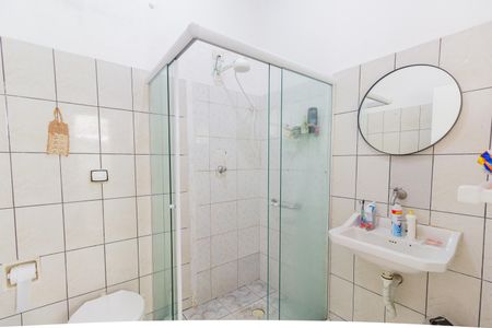 Casa à venda com 150m², 2 quartos e 2 vagasBanheiro 1