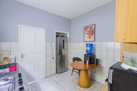 Casa à venda com 150m², 2 quartos e 2 vagasCozinha