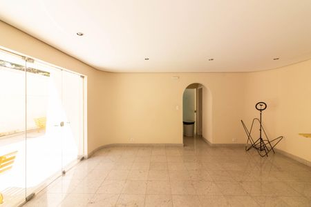 Apartamento para alugar com 90m², 3 quartos e 1 vagaÁrea comum - Salão de festas