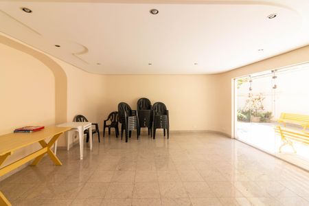 Apartamento para alugar com 90m², 3 quartos e 1 vagaÁrea comum - Salão de festas