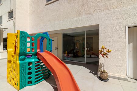 Apartamento para alugar com 90m², 3 quartos e 1 vagaÁrea comum - Playground