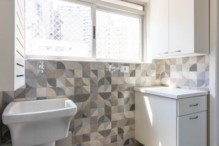 Apartamento para alugar com 90m², 3 quartos e 1 vagaÁrea de Serviço